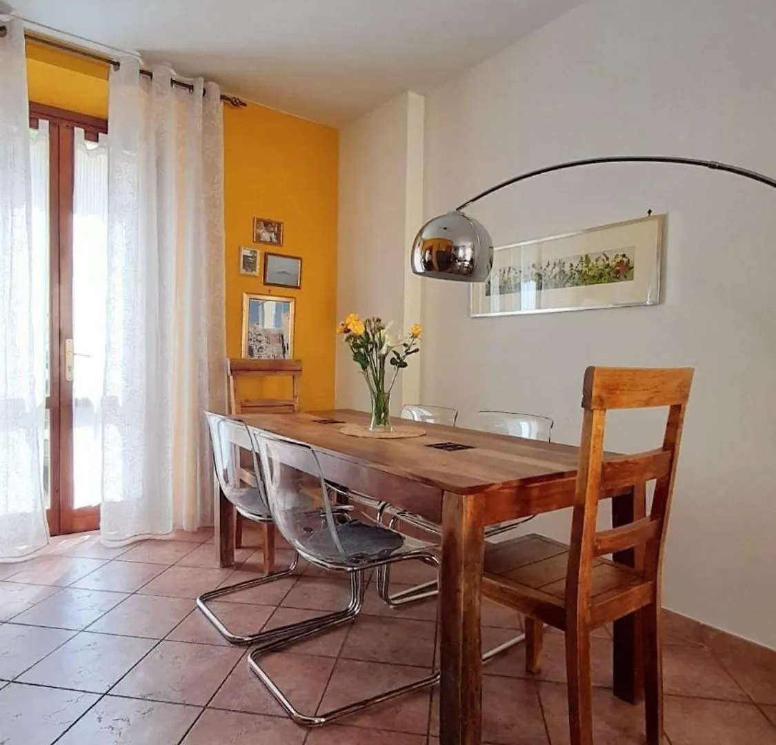House Nubia, San Frediano, Near Ponte Vecchio, With Free Private Parking Lot Apartman Firenze 0*,  Olaszország