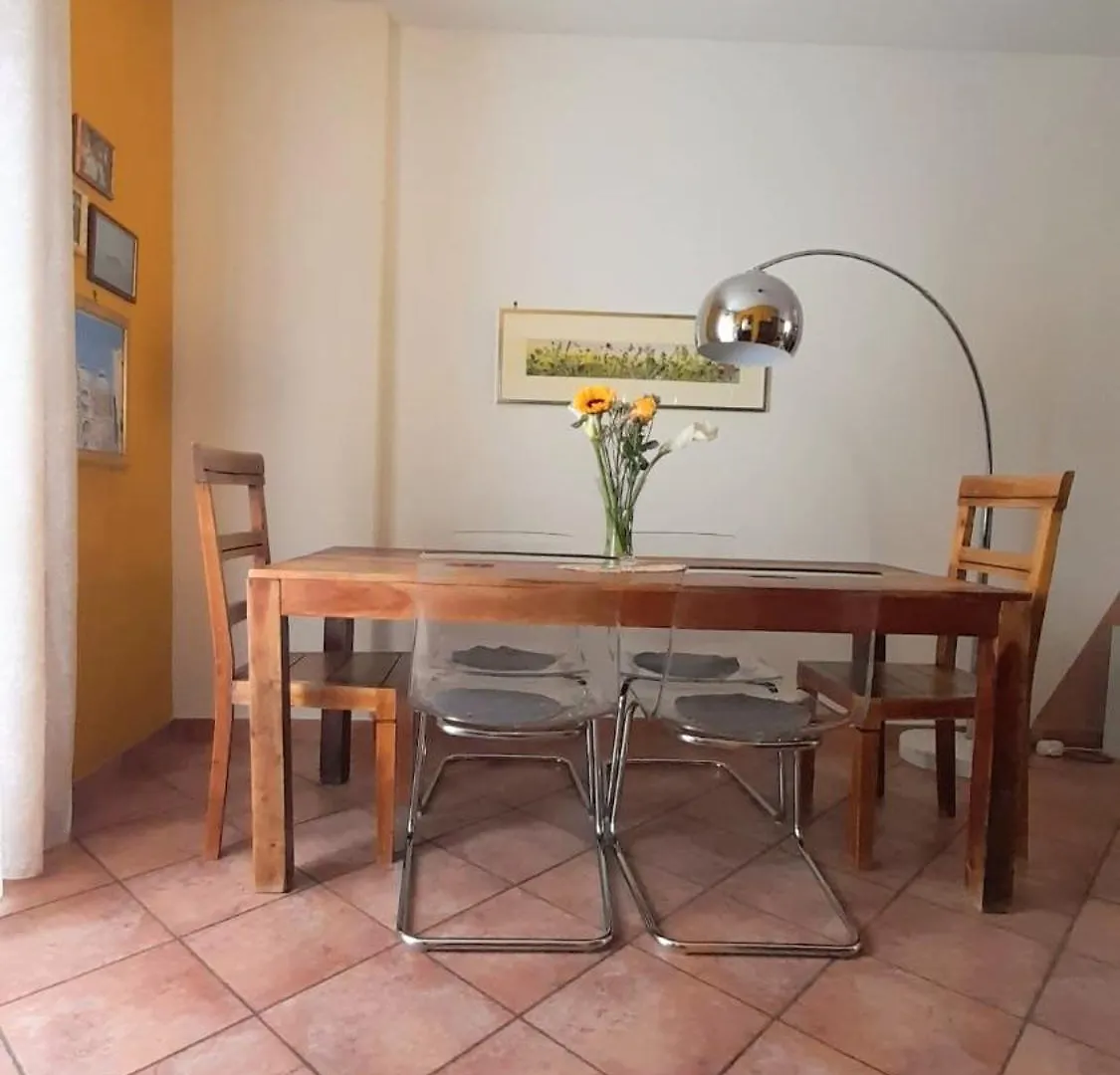 House Nubia, San Frediano, Near Ponte Vecchio, With Free Private Parking Lot Apartman Firenze 0*,  Olaszország